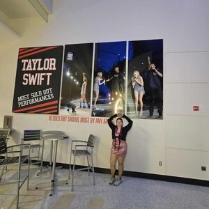 Meet your Posher, Natashea